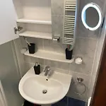 Gezellige 1 Slaapkamer, 3pers,strand,zee 50m *