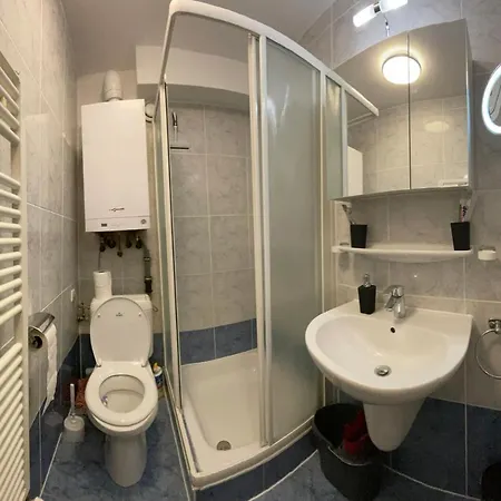 Apartment Gezellige 1 Slaapkamer, 3pers,strand,zee 50m *