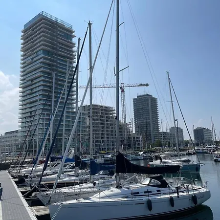 Gezellige 1 Slaapkamer, 3pers,strand,zee 50m